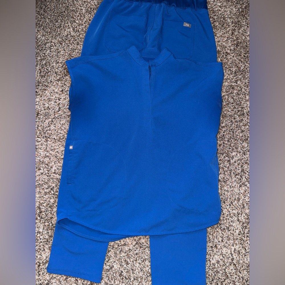 FIGS Royal Blue Scrub Top & Bottoms